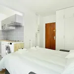 Studio Prestige Champs Elysees