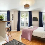 Studio Prestige Champs Elysees