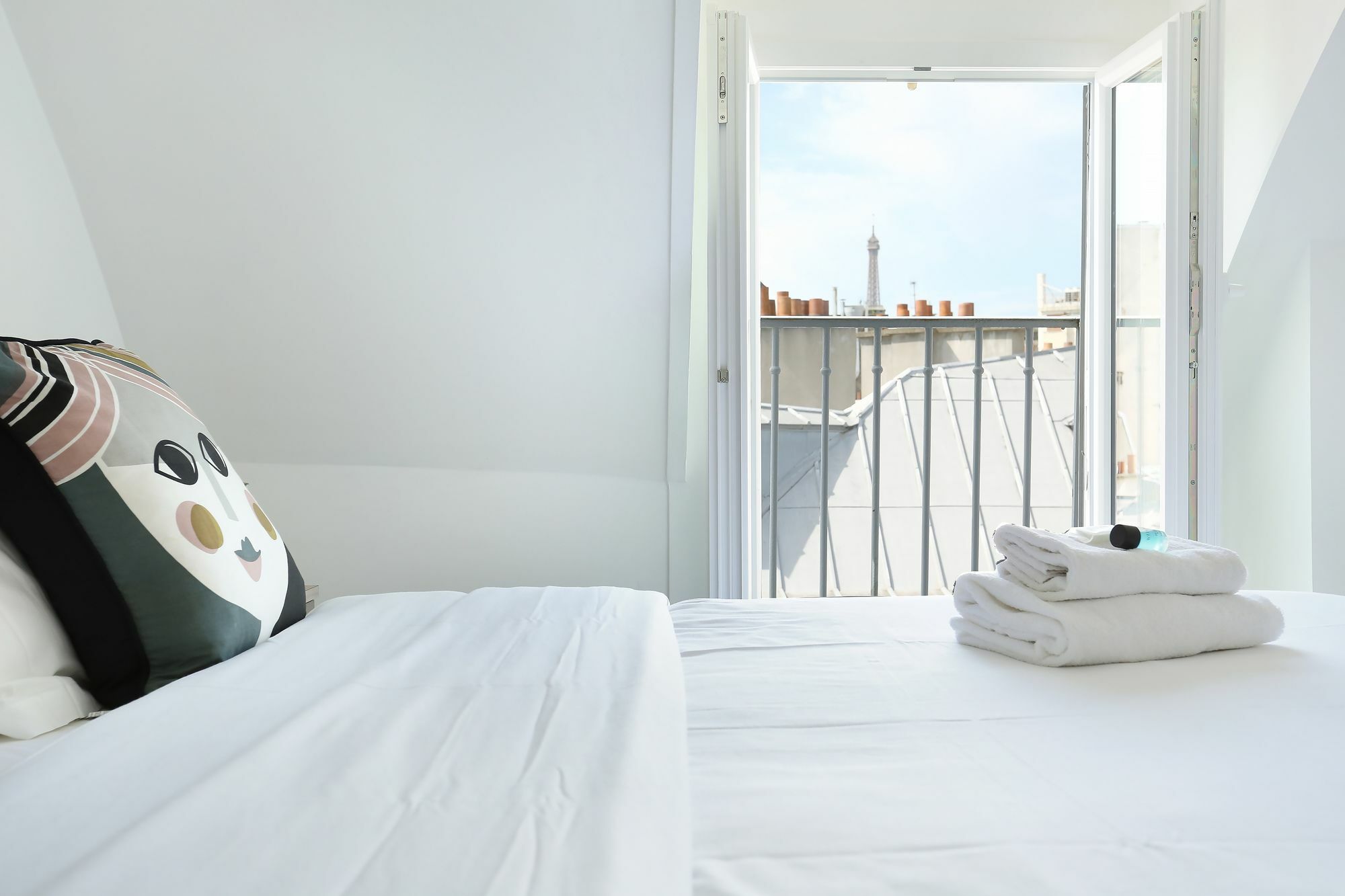 Apartment Prestige Champs Elysees Paris